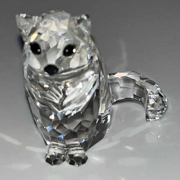Swarovski crystal sitting cat #160799. Retired 2006. In good condition like new. - Picture 4 of 12